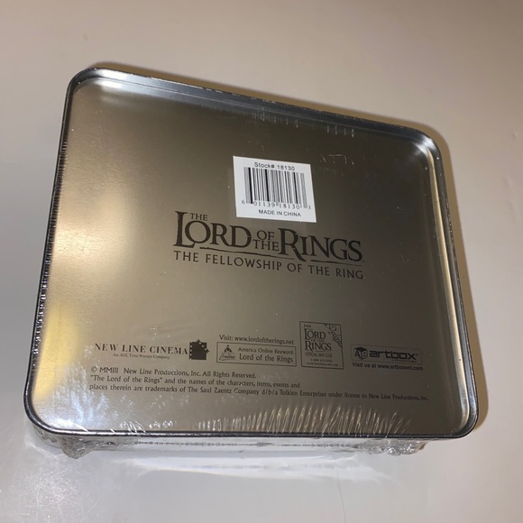 Lord Rings Fellowship Frodo Ring Action Flipz Cards Tin Sealed LOTR Artbox Blue - Picture 2 of 6
